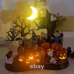 Peanuts Halloween Bienvenue Grande Citrouille Statue Éclairée Danbury Mint SNOOPY