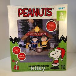 Peanuts Snoopy Charlie Brown Crèche de Noël Gonflable de 6 pieds de large Gemmy