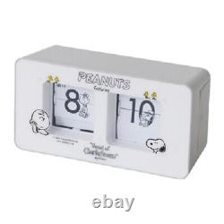 Peanuts Snoopy Flip Clock White Patapata Clock 9.3cm×17.6cm×6.9cm Travail Sur Le Terrain Nouveau