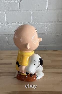 Peanuts Snoopy en train de câliner Charlie Brown Bocal à biscuits Westland Giftware SKU#VK8782