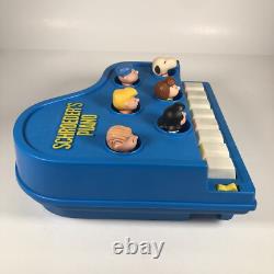 Piano de Schroeder Snoopy de la bande dessinée Peanuts vintage 1975 Charlie Brown (NE FONCTIONNE PAS)