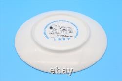 Plaque de l'année 1997 Peanuts Snoopy Charlie Brown, scène de patinage sur glace collectionnable