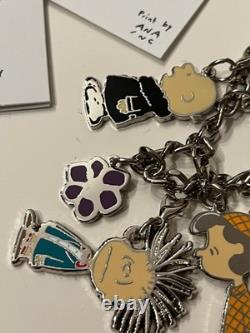 Porte-clés breloque en métal édition limitée Snoopy In Style NYC 2026 et 2 impressions Porte-clés breloque en métal édition limitée Snoopy In Style NYC 2026 et 2 impressions