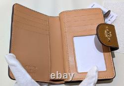 Portefeuille zippé d’angle moyen NWT Coach x Peanuts Snoopy Charlie Brown C4899 blanc