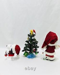 Possible Dreams Clothtique Joyeux Noël Charlie Brown Snoopy Peanuts Dept 56