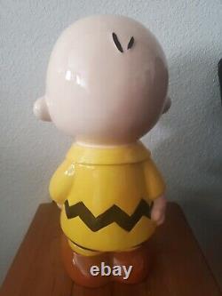 Pot à biscuits Westland Giftware avec Snoopy des Peanuts enlaçant Charlie Brown