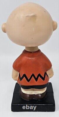 Poupée à tête branlante vintage Charlie Brown de Peanuts par Lego