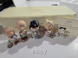 RARE C'est le Beagle de Pâques Charlie Brown Peanuts Ensemble de 5 Figurines Neuf dans la Boîte COA