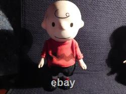 RarePeanuts1966 syndicat inc. Charlie Brown, Linus, Lucy, Snoopy, Schroeder LOT