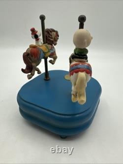 SNOOPY & Charlie Brown BOÎTE À MUSIQUE EN CÉRAMIQUE CARROUSEL WILLITTS 2 CHEVAUX VINTAGE 1988