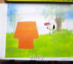 SNOOPY PEANUTS Charles SCHULZ bande dessinée de chien SNOOPY CEL DE PRODUCTION ORIGINAL + DESSIN