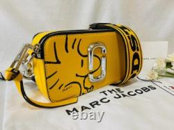 Sac à bandoulière croisé Marc Jacobs Peanuts Snoopy Collaboration Étiquette Jaune Authentique
