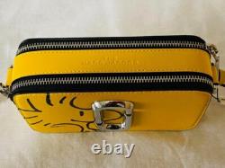 Sac à bandoulière croisé Marc Jacobs Peanuts Snoopy Collaboration Étiquette Jaune Authentique