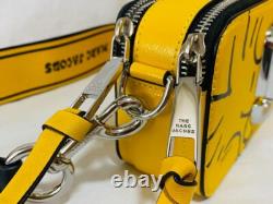 Sac à bandoulière croisé Marc Jacobs Peanuts Snoopy Collaboration Étiquette Jaune Authentique