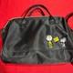 Sac Bandouli&egrave;re En Nylon Noir Brod&eacute; Peanuts Charlie Brown Snoopy