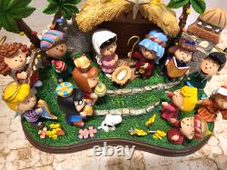 Scène de Nativité de Noël en Cacahuète Danbury Mint 2007 Snoopy Charlie Brown et la bande
