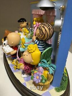 Sculpture Danbury Mint Peanuts C'est le Beagle de Pâques Snoopy Charlie Brown