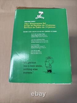 Service de vaisselle de Noël Peanuts Snoopy 16 pièces, version rare de Carol