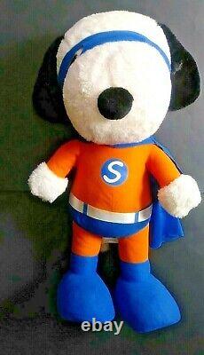 Snoopy 2011 La bande des Peanuts. Charlie Brown Snoopy Super 26 in. Peluche