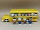 Snoopy Charlie Brown Peanuts Autobus Scolaire Tirelire Avec 4 Personnages En Céramique