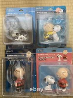 Snoopy Figure Ultra Détaillée Udf Peanuts Astronaute Charlie Brown Lot Marchandises M0348