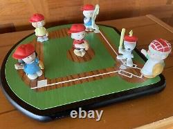 Snoopy Peanuts Charlie Brown Willitts Figurines de baseball vintage avec terrain 1988