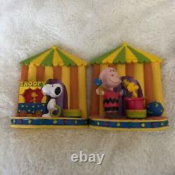 Snoopy et ses amis Peanuts Charlie Brown Woodstock Circus Stage Serre-livres Rares