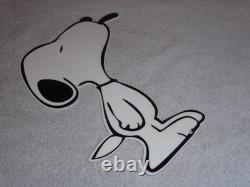 Snoopy vintage chien Peanuts découpé en métal 13 Charles M. Schulz bande dessinée télévision film enseigne