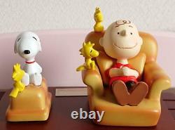 Sunhingys Snoopy Avec Boîte En Bois Charlie Brown Figurine