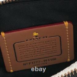 T.n.-o.- Coach X Peanuts Snoopy Charlie Brown Dans Friends Leather Wristlet Wallet