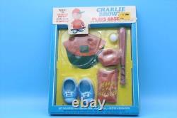 Tenues de poupée d'action Charlie Brown déterminé des années 70 de SNOOPY JOUE AU BASEBALL Vintage