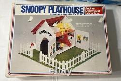 VINTAGE 1970 PEANUTS SNOOPY Maison de Jeu Playset Autre Produit Déterminé MIB