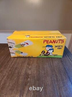 Ventilateur de plafond et kit lumineux sportif Peanuts neuf dans la boîte Snoopy Charlie Brown