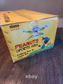 Ventilateur de plafond et kit lumineux sportif Peanuts neuf dans la boîte Snoopy Charlie Brown