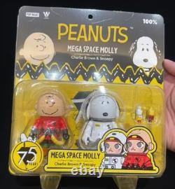 Véritable MEGA SPACE MOLLY Charlie Brown Snoopy poupée 7,5 cm 100 % authentique