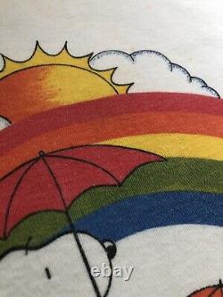 Véritable t-shirt Snoopy vintage des années 1960 Peanuts Rainbow Woodstock pour femmes en taille S/XS