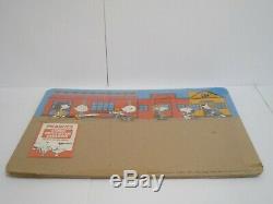 Vtg 1960 Cartoon Charlie Brown Peanuts Snoopy Woodstock Cork Bulletin Board Nos