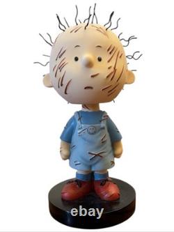 Westland Giftware Collection Peanuts Snoopy, Charlie Brown, figurine à tête branlante Pig Pen Westland Giftware Collection Peanuts Snoopy, Charlie Brown, figurine à tête branlante Pig Pen